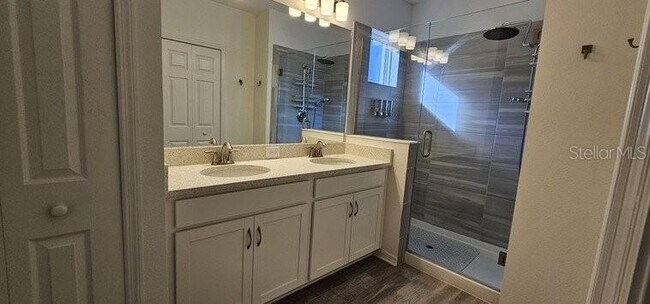 Building Photo - 1992 Sunset Preserve Wy