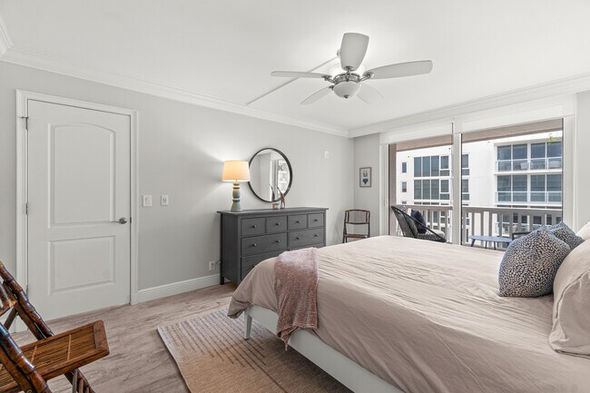 Building Photo - 3570 S Ocean Blvd