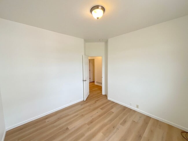 Building Photo - 12354 Pine Valley Cir