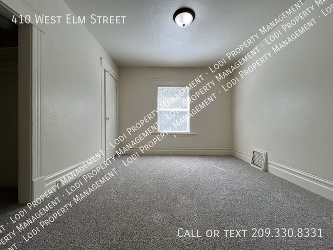 Building Photo - 410 W Elm St