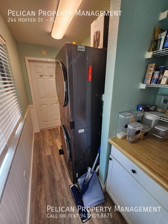 Building Photo - 244 Hoffer St