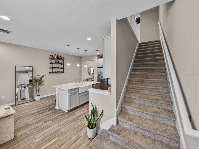 Building Photo - 29934 Southwell Ln