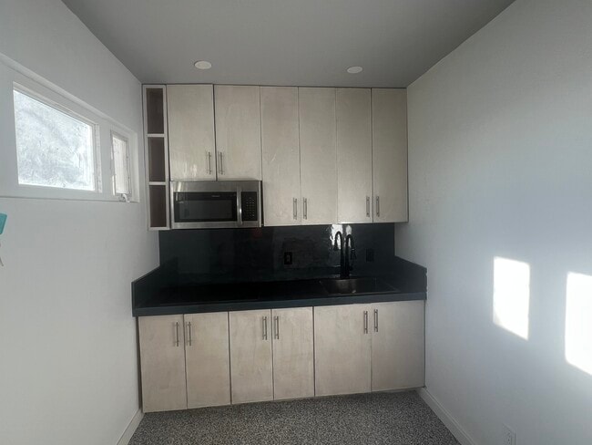 Kitchen - 2330 Effie St