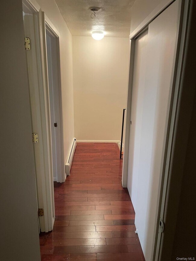 Building Photo - 7 Dune Ct