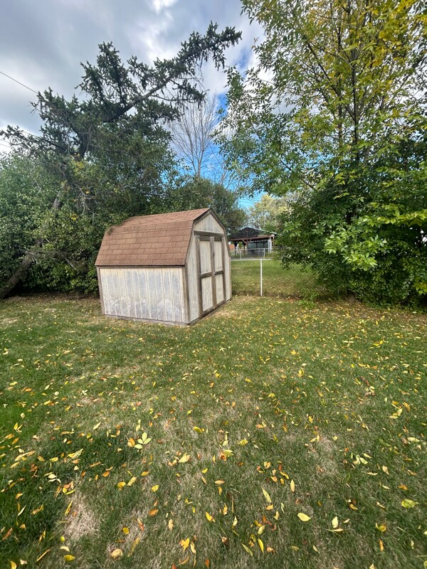 Building Photo - 12 Cleveland Dr