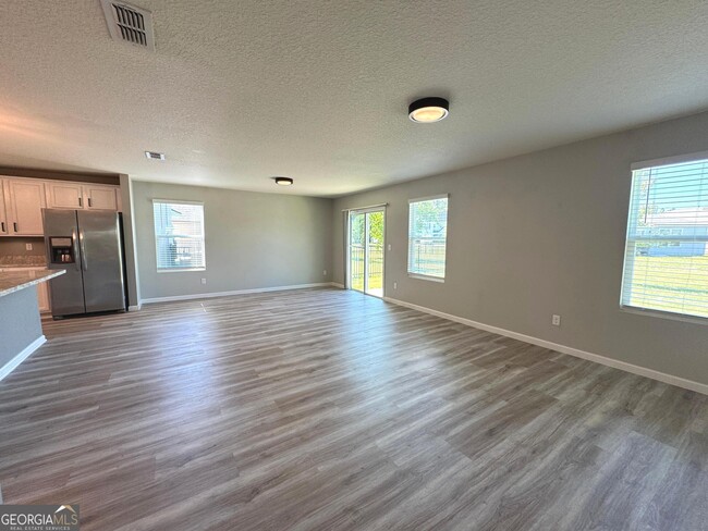 Building Photo - 217 Brooklet Cir