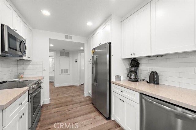 Building Photo - 68 Corniche Dr