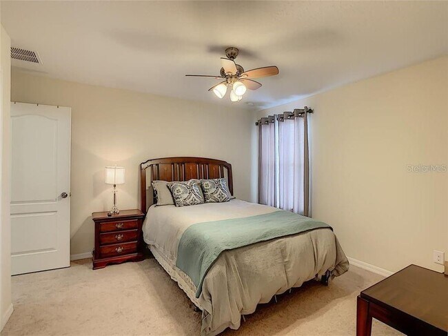 Building Photo - 6800 Little Blue Ln