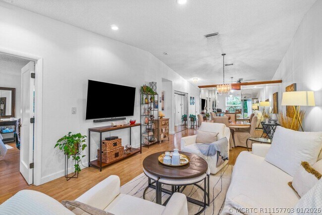 Building Photo - 18855 Candlewick Dr
