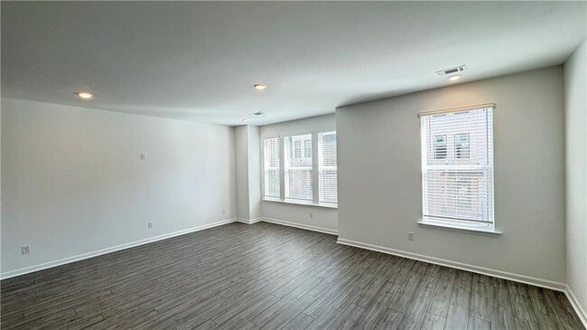 Building Photo - 55 Peeples Dr