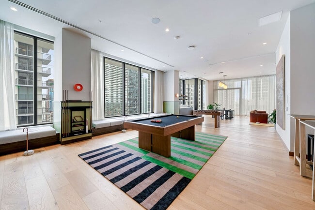 Building Photo - 11 NE 6th St