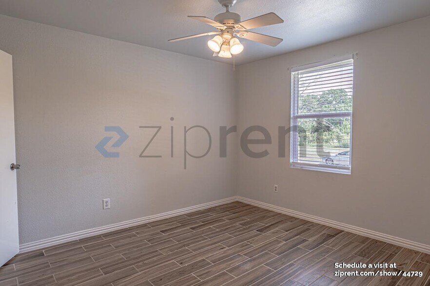 Building Photo - 1706 Harvest Crossing Dr