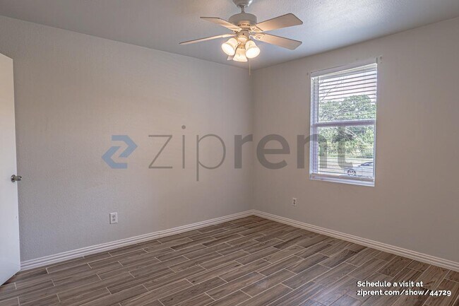 Building Photo - 1706 Harvest Crossing Dr