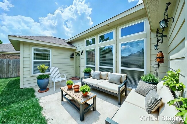 Building Photo - 9935 Knob Hollow Way