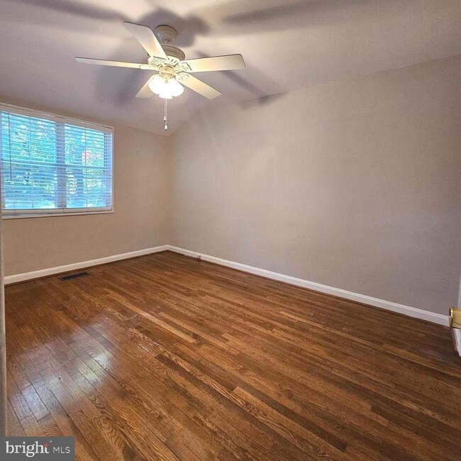 Building Photo - 3727 Ingalls Ave