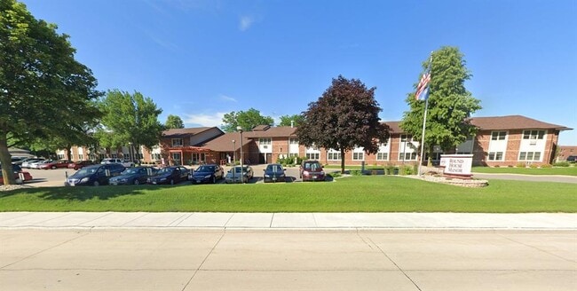Primary Photo - 300 Bicentennial Ct