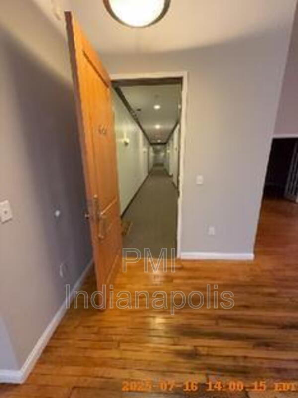 Building Photo - 141 S Meridian St