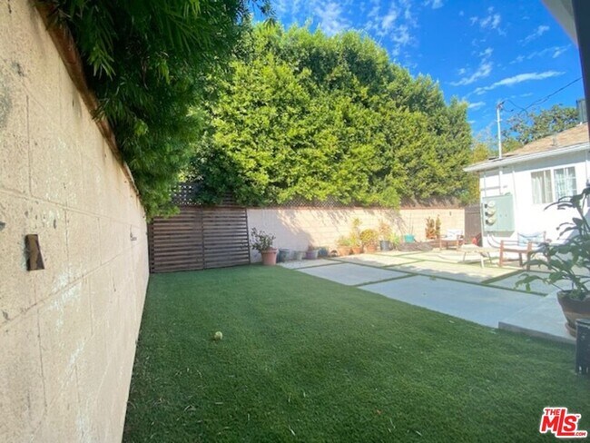 Building Photo - 4071 Sawtelle Blvd