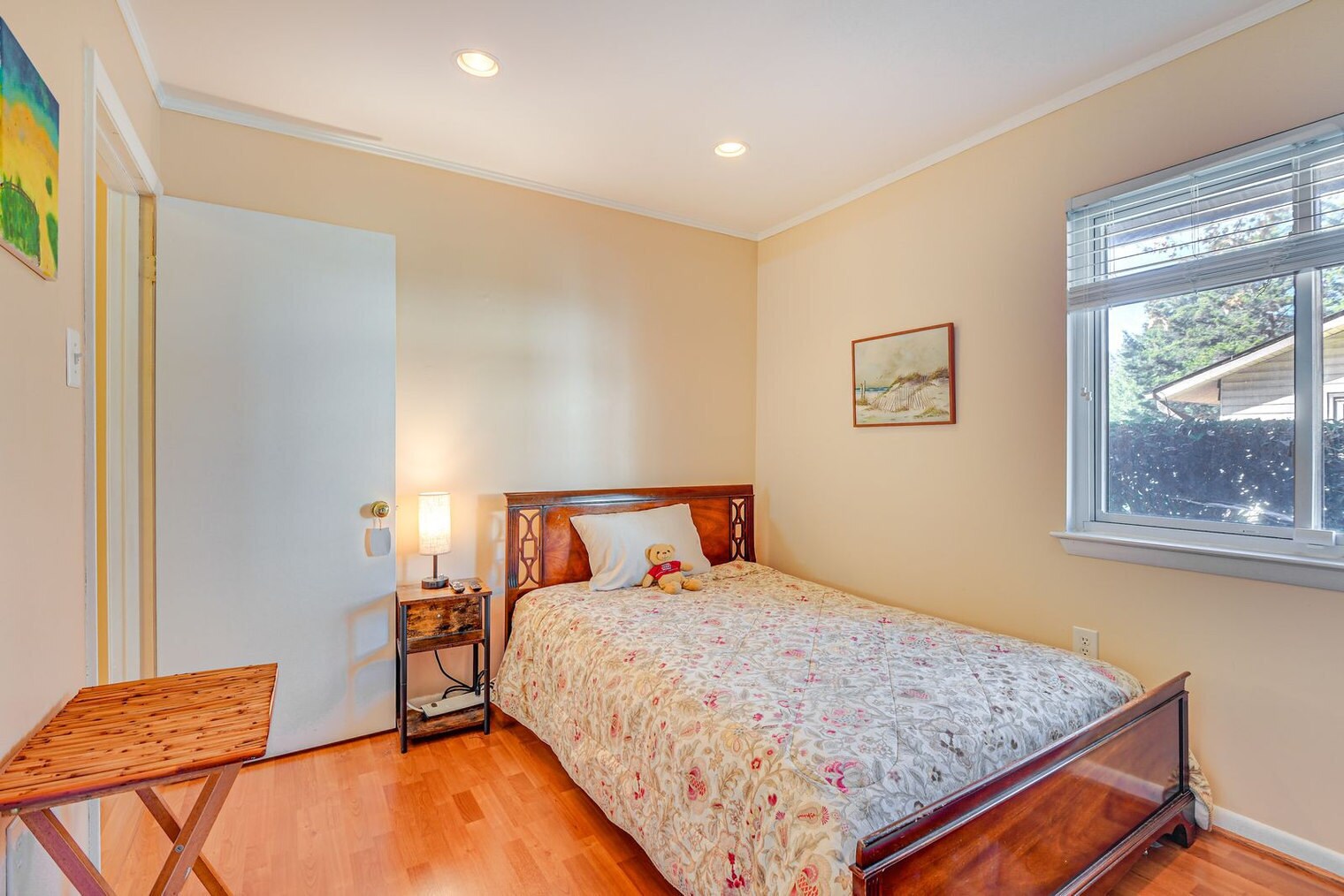Building Photo - 8406 Mina Loma Ct