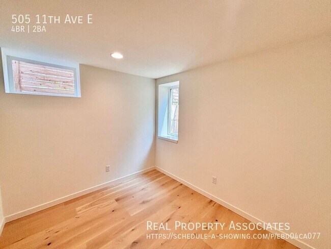 Building Photo - 505 11th Ave E