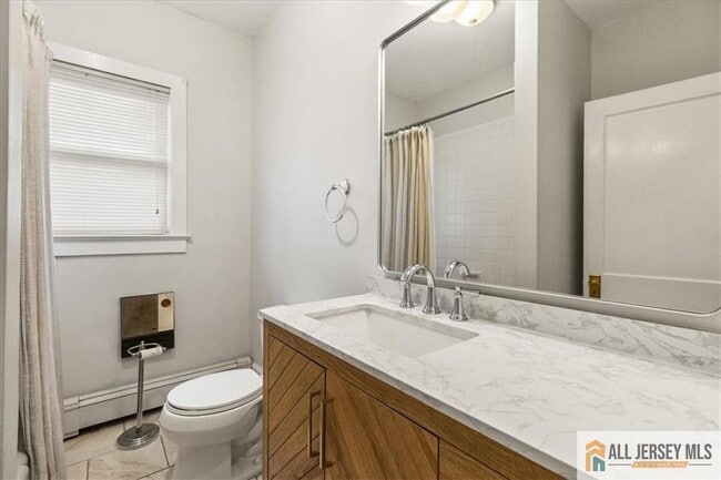 Building Photo - 21 Heathcote Brook Rd