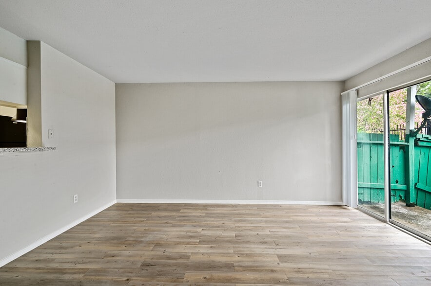 Buena Vista Apartments 11505 Keegans Ridge Rd Houston TX 77031