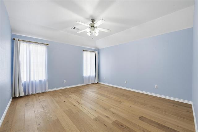 Building Photo - 835 Evergreen Ln