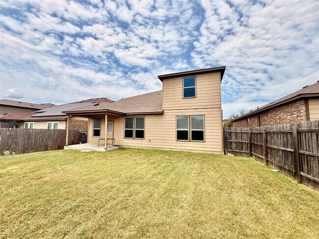 Building Photo - 1223 Daffodil Dr