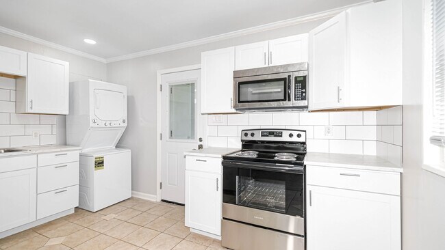 Building Photo - 2126 Evans Ave NW