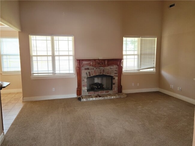 Building Photo - 2023 Freedom Pl