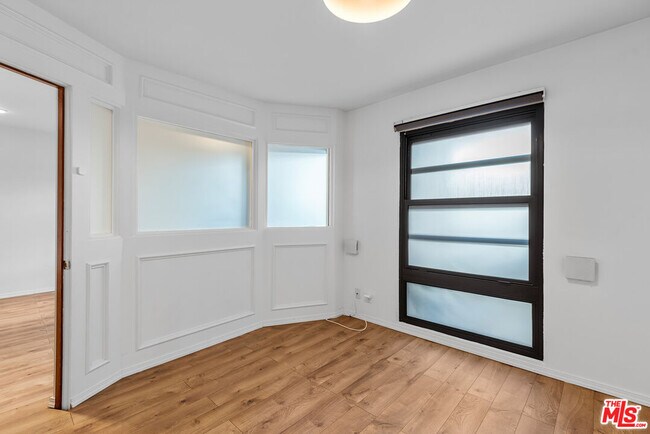 Building Photo - 7742 Redlands St