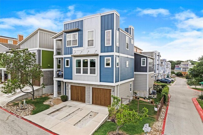 Building Photo - 2900 Pither Ln