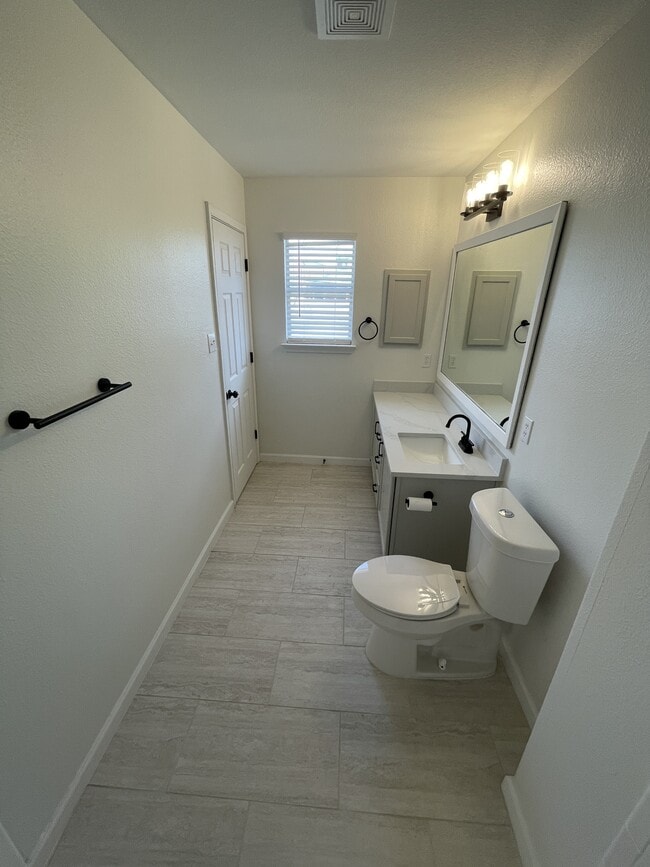 Building Photo - 6715 Gunlock Creek