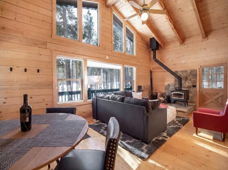 Building Photo - 649 American Way