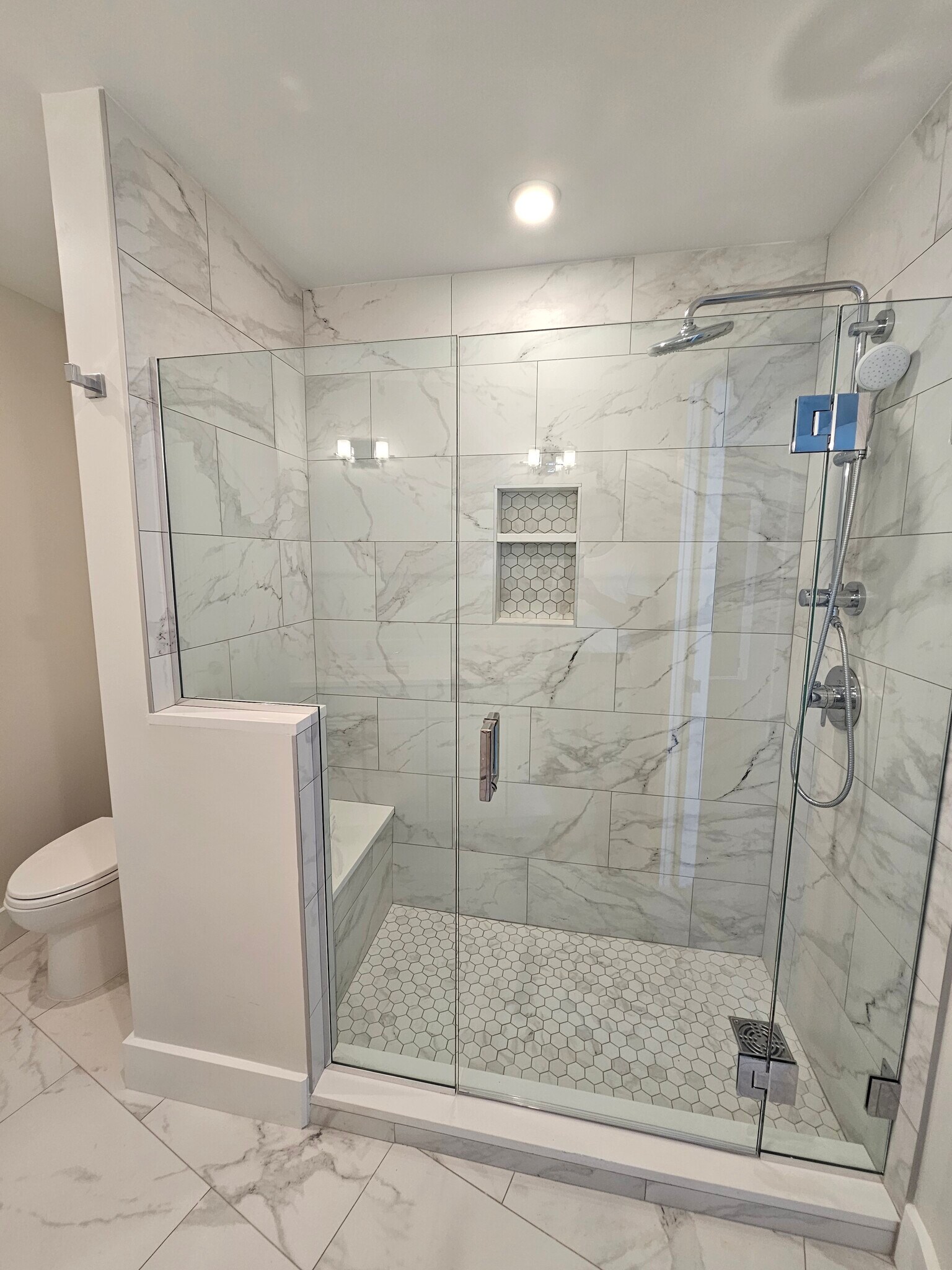 Master Bath - 383 Commercial St