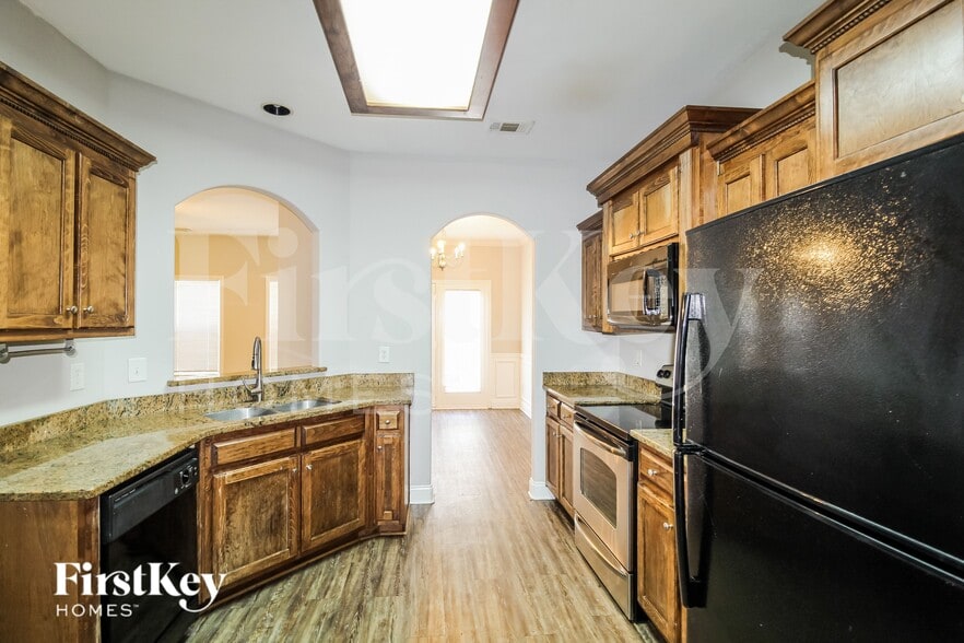 Building Photo - 1541 Lily Valley Dr