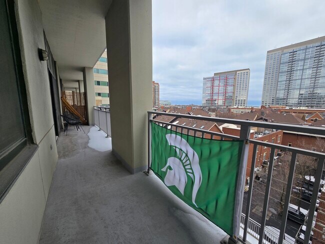 Building Photo - 212 E Cullerton St