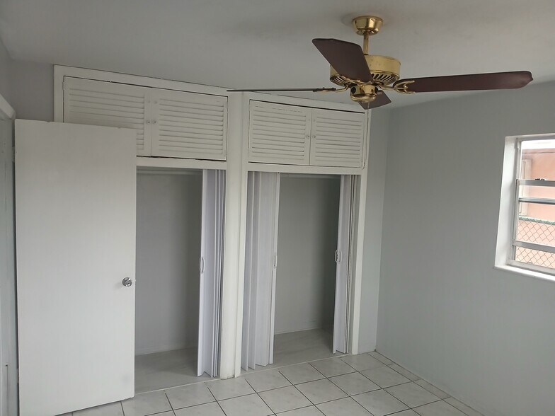 Building Photo - 7640 Pembroke Rd