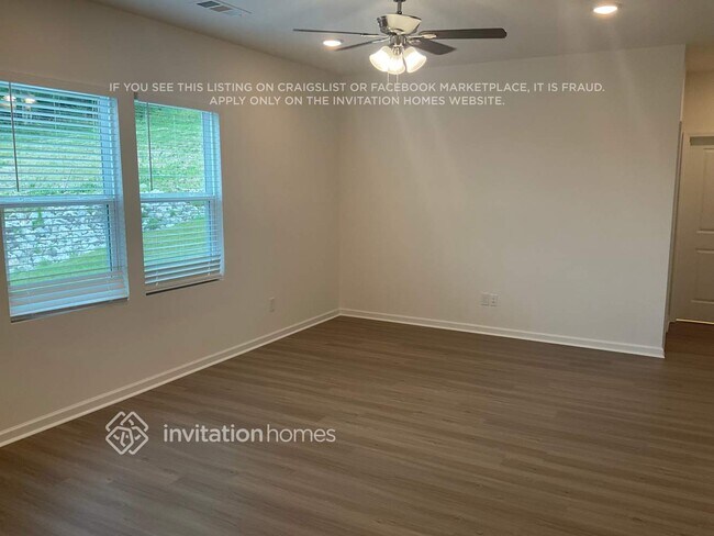 Building Photo - 430 Jet Strm Dr
