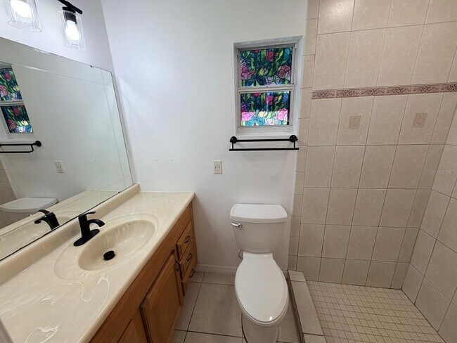 Building Photo - 2510 Sandalwood Dr