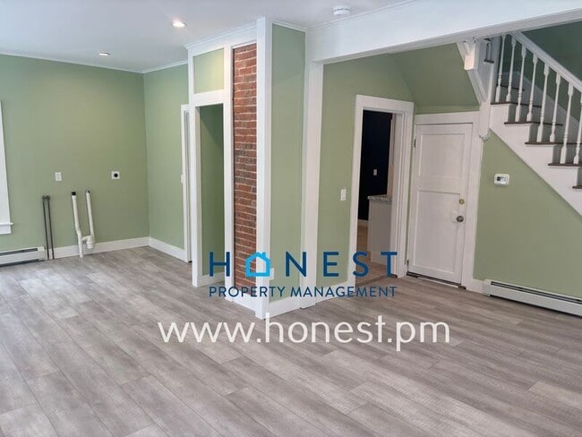 Building Photo - 101 Sabbatus Street