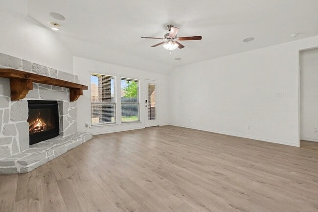 Building Photo - 10020 Levelland Pl