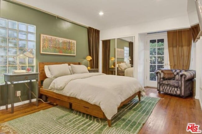 Building Photo - 8998 Lloyd Pl