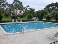 Building Photo - 830 Greensward Ct