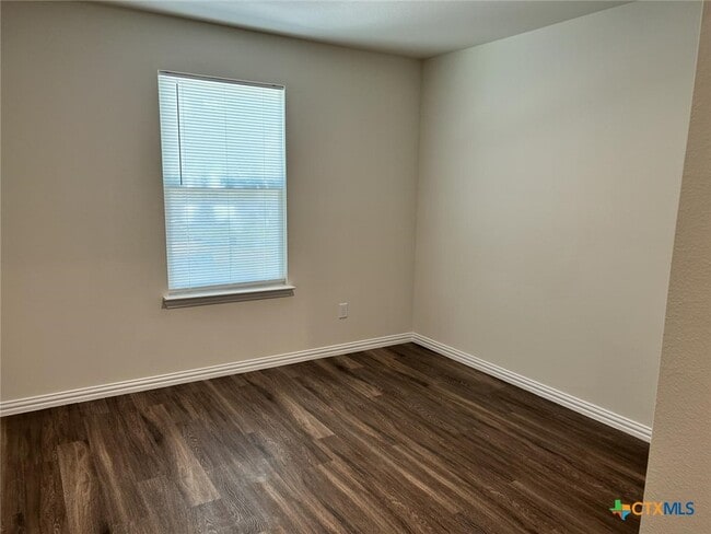 Building Photo - 918 S 39th St