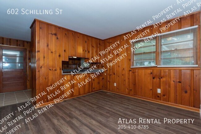 Building Photo - 602 Schilling St