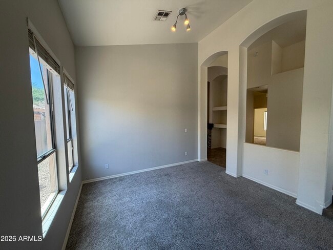 Building Photo - 15844 S 23rd Pl