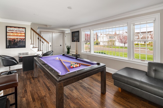 Building Photo - 187 Dolphin Cove Quay