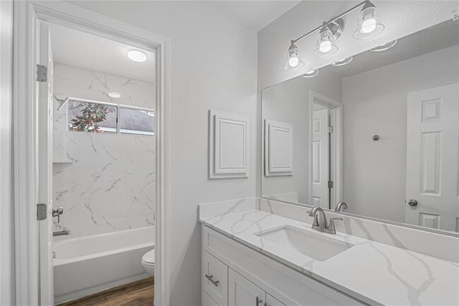 Building Photo - 6727 Shelby Oaks Dr