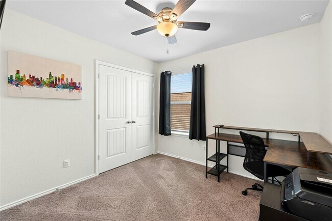 Building Photo - 1124 Aronia Ln